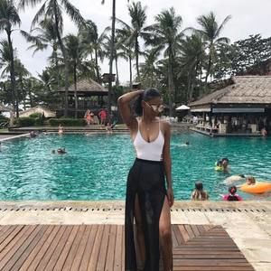 Meet your Posher, Chanel